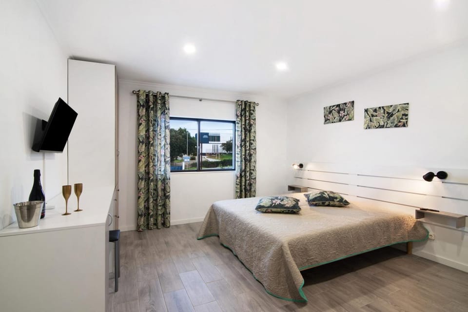 Living room, Bedroom