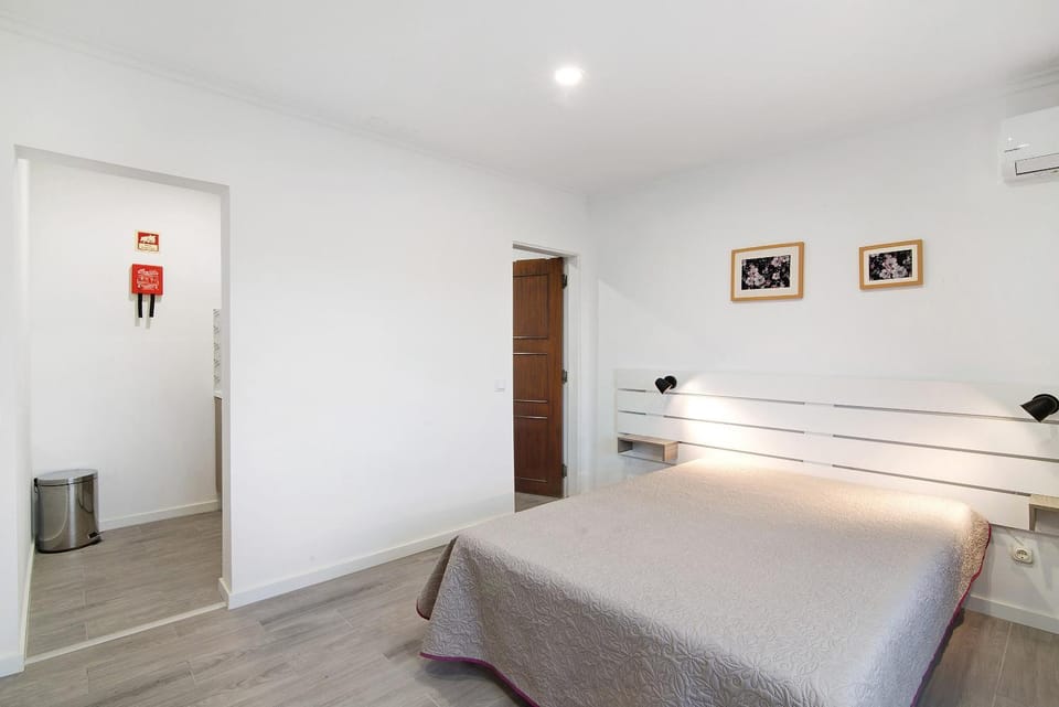 Living room, Bedroom