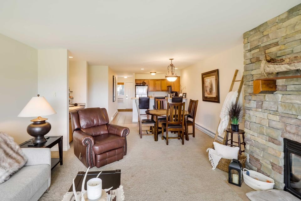 Beautiful Bigfork Condo w/ Hot Tub Access! House in Bigfork