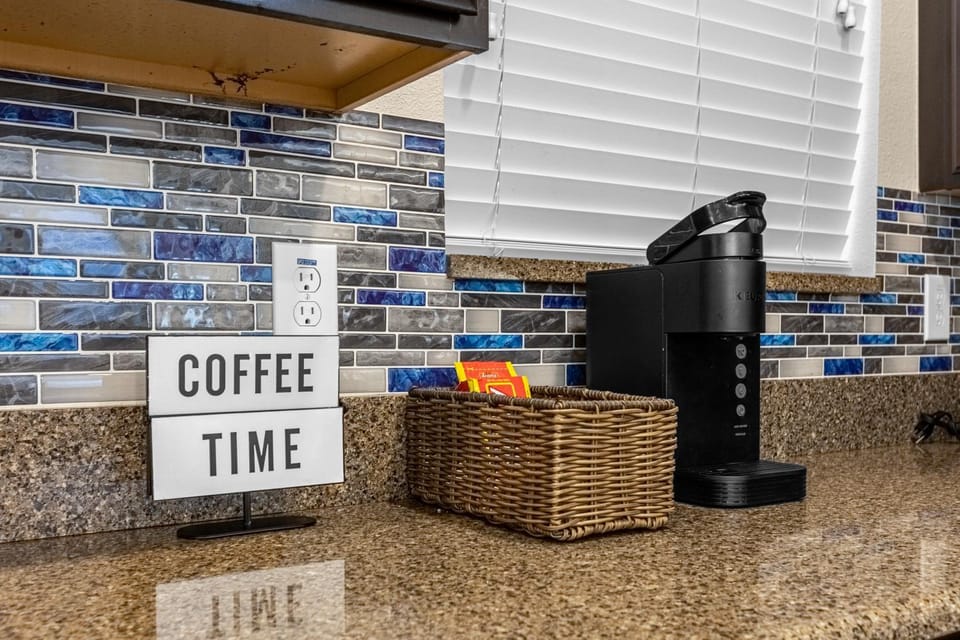 Coffee/tea facilities, Kitchen or kitchenette