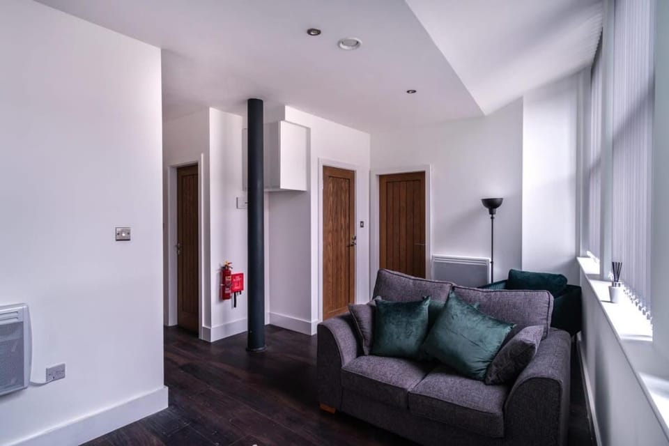 Central Liverpool 1 Bed Apartment w Balcony Apartment in Liverpool