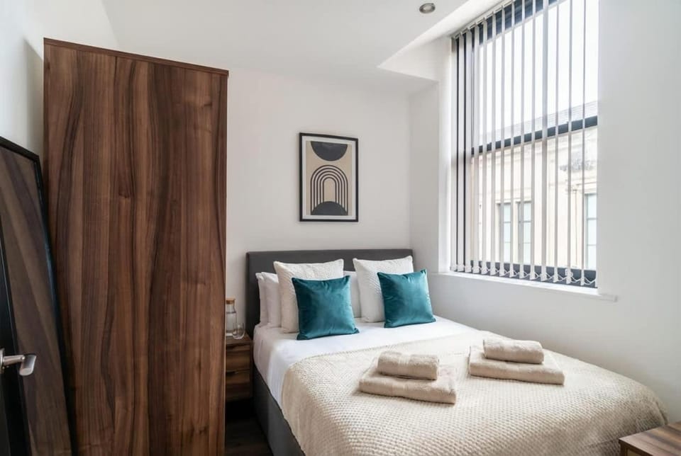 Central Liverpool 1 Bed Apartment w Balcony Apartment in Liverpool