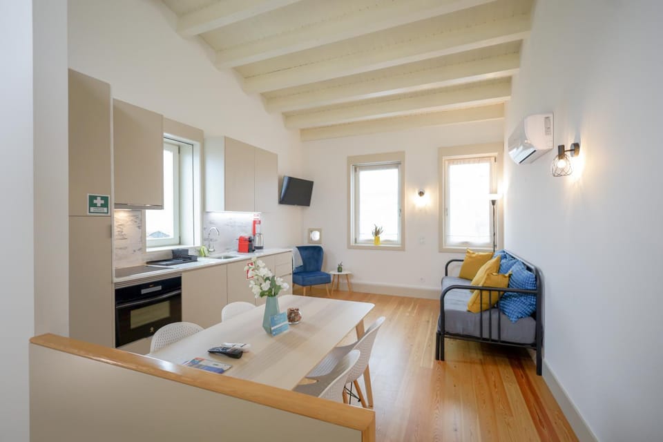 TV and multimedia, Kitchen or kitchenette, Living room, Dining area, pet friendly