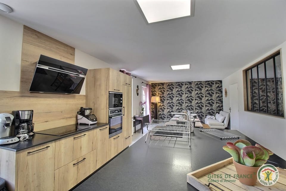 Maison de la ville-j House in Brittany