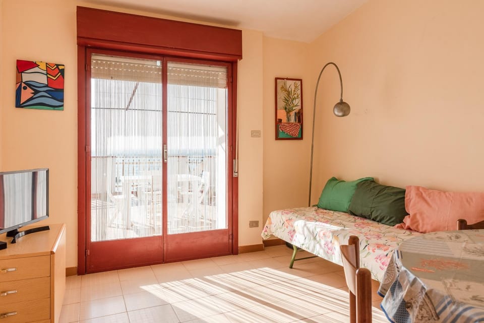 Property building, Living room, Bedroom
