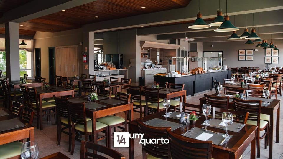 Restaurant/places to eat, Food and drinks, Food