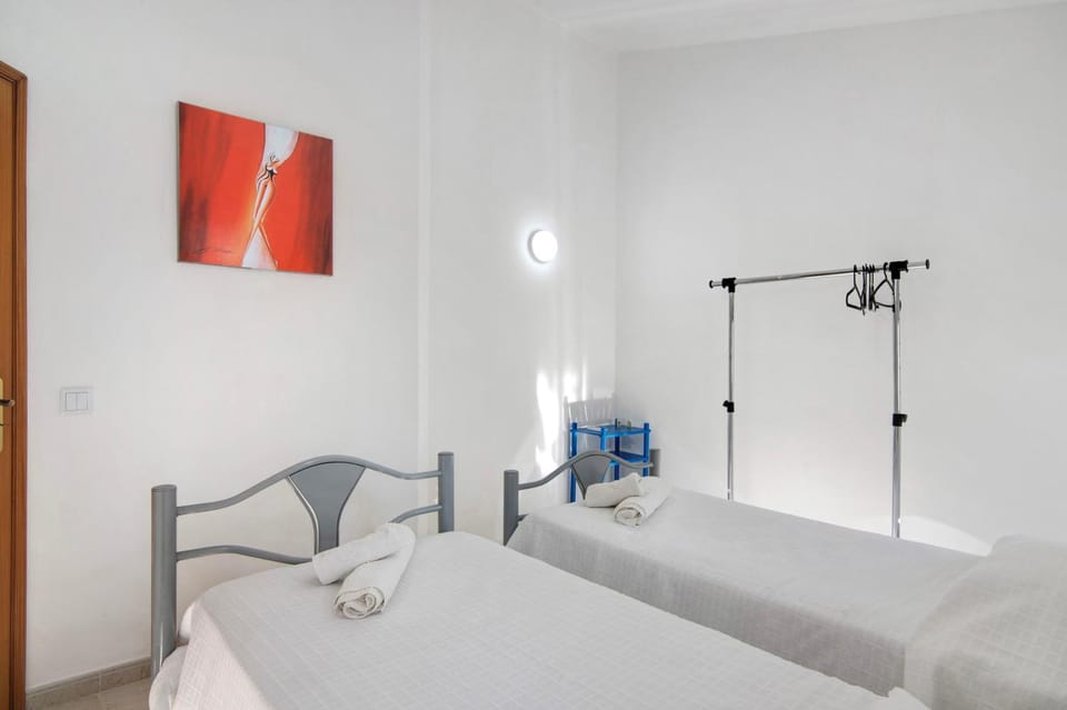 Property building, Living room, Bedroom
