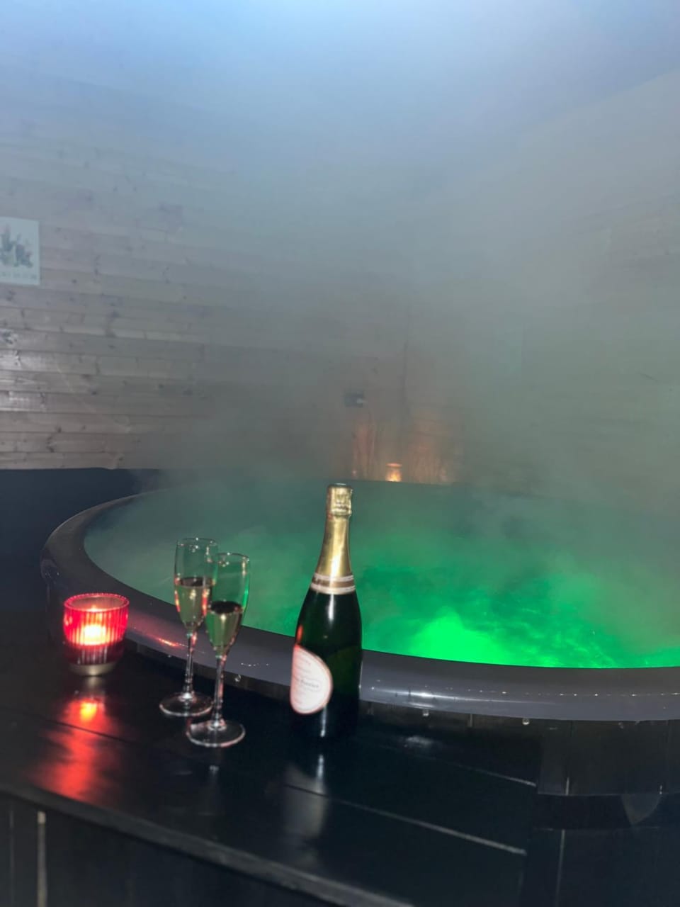 Hot Tub, Spa and wellness centre/facilities