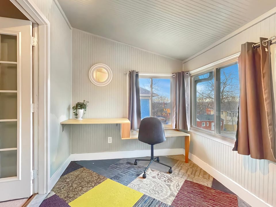 2BR Family Charmer Duplex near Drake House in Des Moines