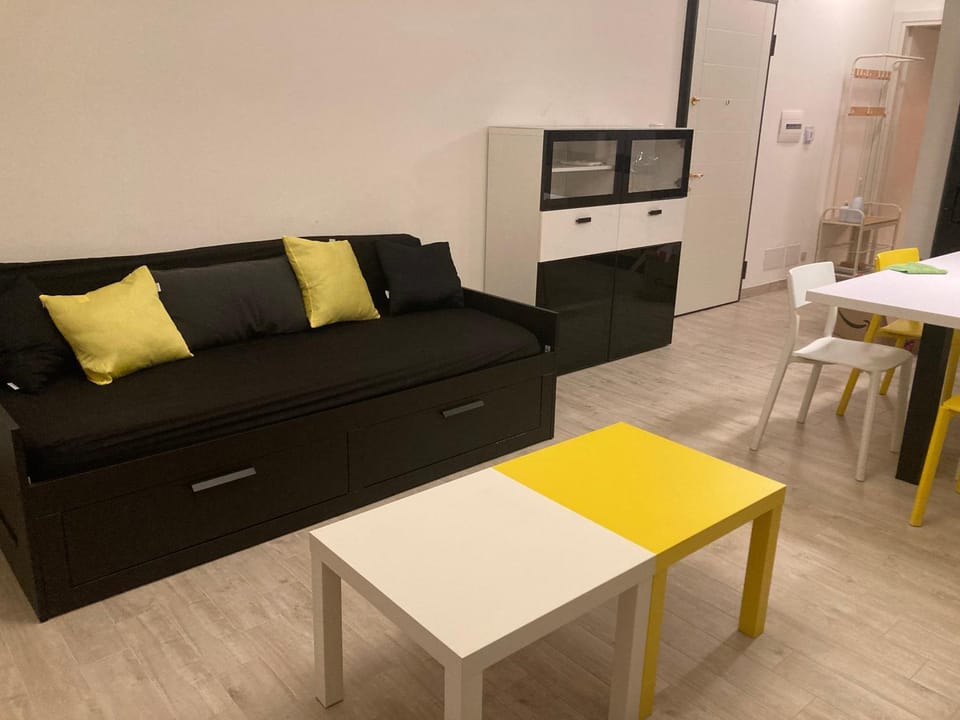 TV and multimedia, Dining area