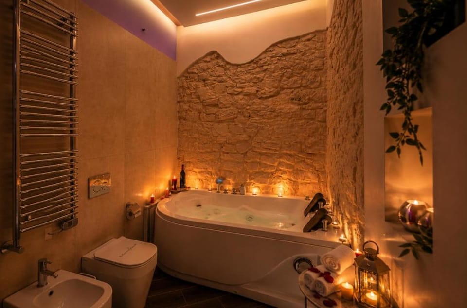 Hot Tub, Bathroom, Bath
