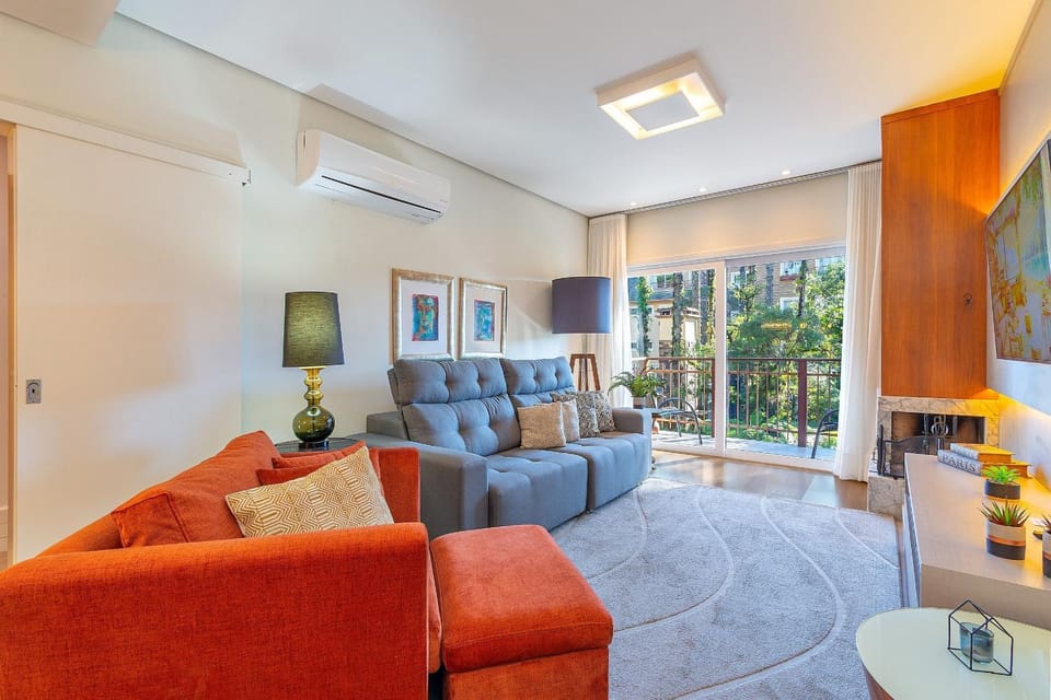 Apto LINDO com lareira, piscina aquecida e jacuzzi Apartment in Gramado