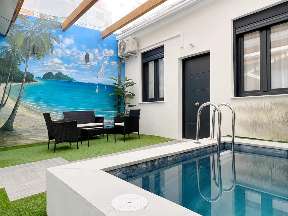 Pool view, Swimming pool