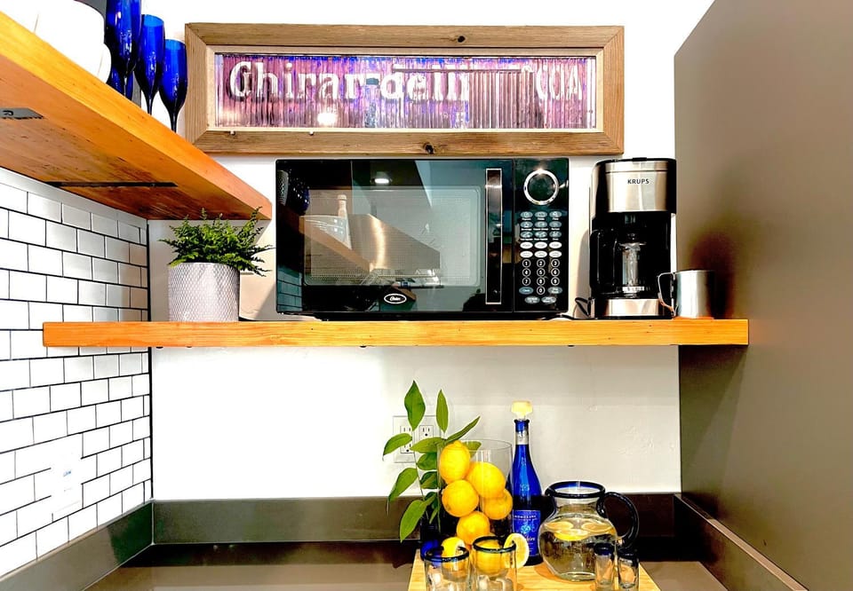 Coffee/tea facilities