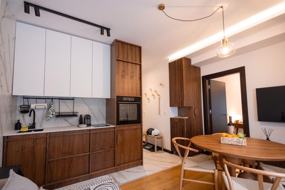 TV and multimedia, Kitchen or kitchenette, Living room, Dining area, minibar, pet friendly, stove, wardrobe