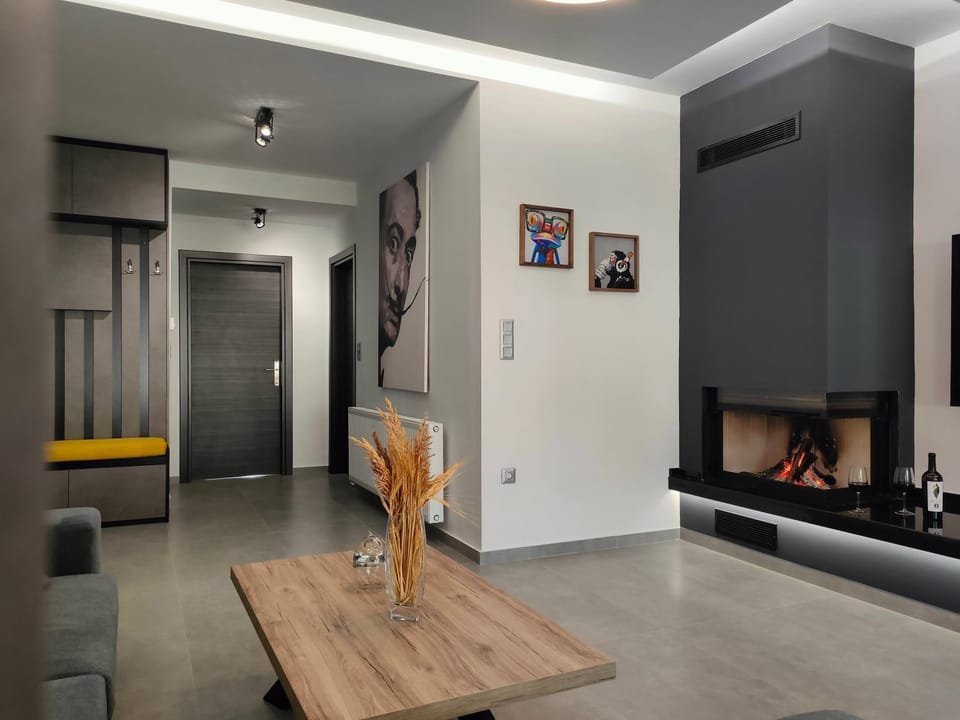 TV and multimedia, Living room, Seating area