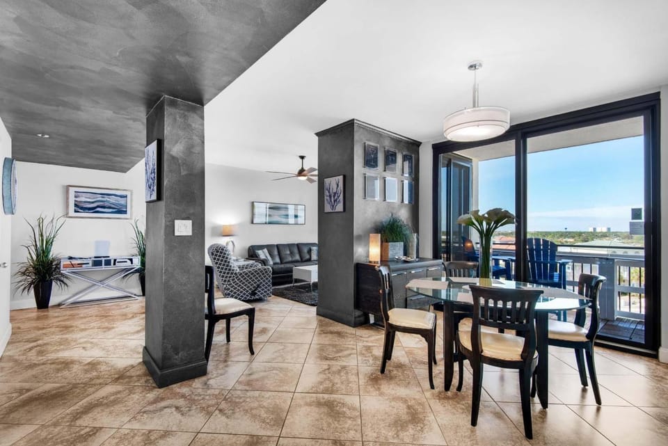 Enclave 701B- Paradiso Del Regno House in Destin