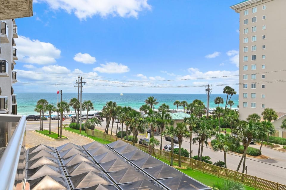 Surfside Resort #208- Emerald Dreams House in Miramar Beach