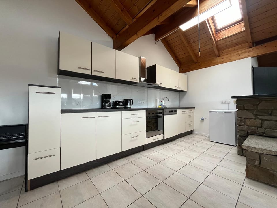 Kitchen or kitchenette, kitchen