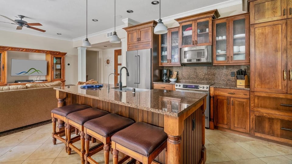 Ground Floor Luxury Penthouse in Poipu Kai Villa in Poipu
