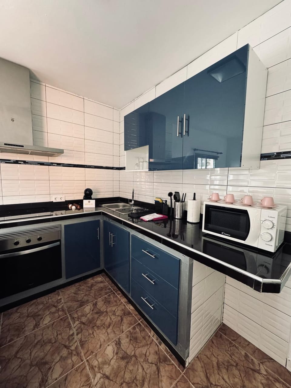 Coffee/tea facilities, Kitchen or kitchenette, minibar, pet friendly, stove