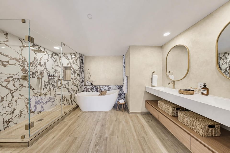 Bathroom, Bath