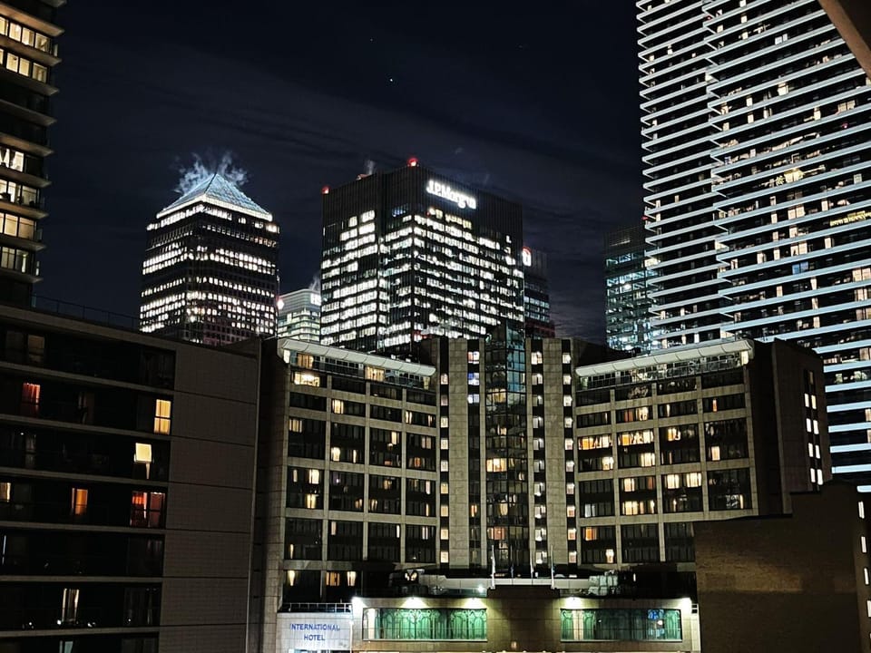 The Canary Hub Apartment in London
