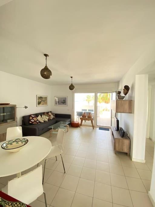 Cabo de Gata: apartamento moderno y vistas al mar Apartment in Comarca Metropolitana de Almería