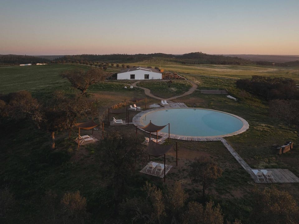 Property building, Natural landscape, Bird's eye view, Pool view, Swimming pool