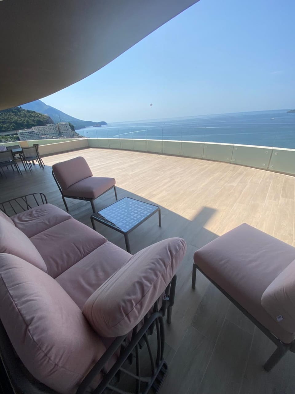 View (from property/room), Balcony/Terrace, Seating area, Sea view, sunbed