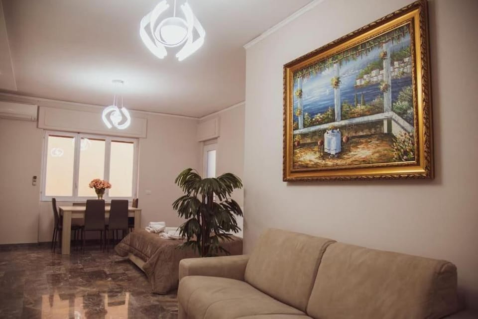 Living room, Decorative detail
