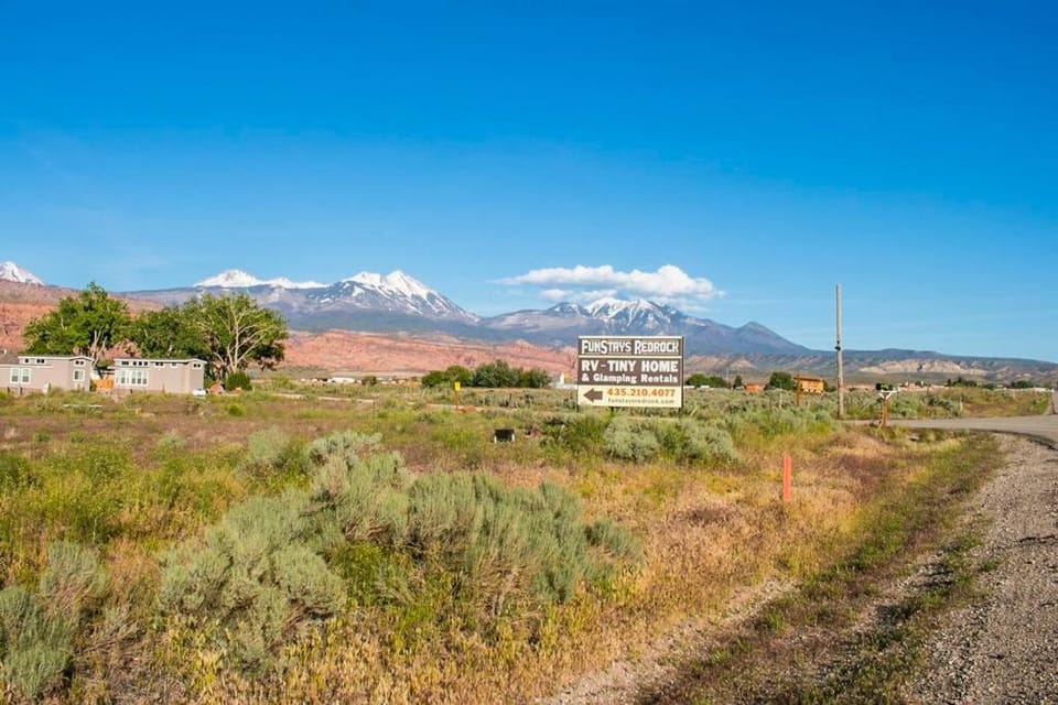 Redrock Moab Tiny House w Loft - Site 3 House in Spanish Valley
