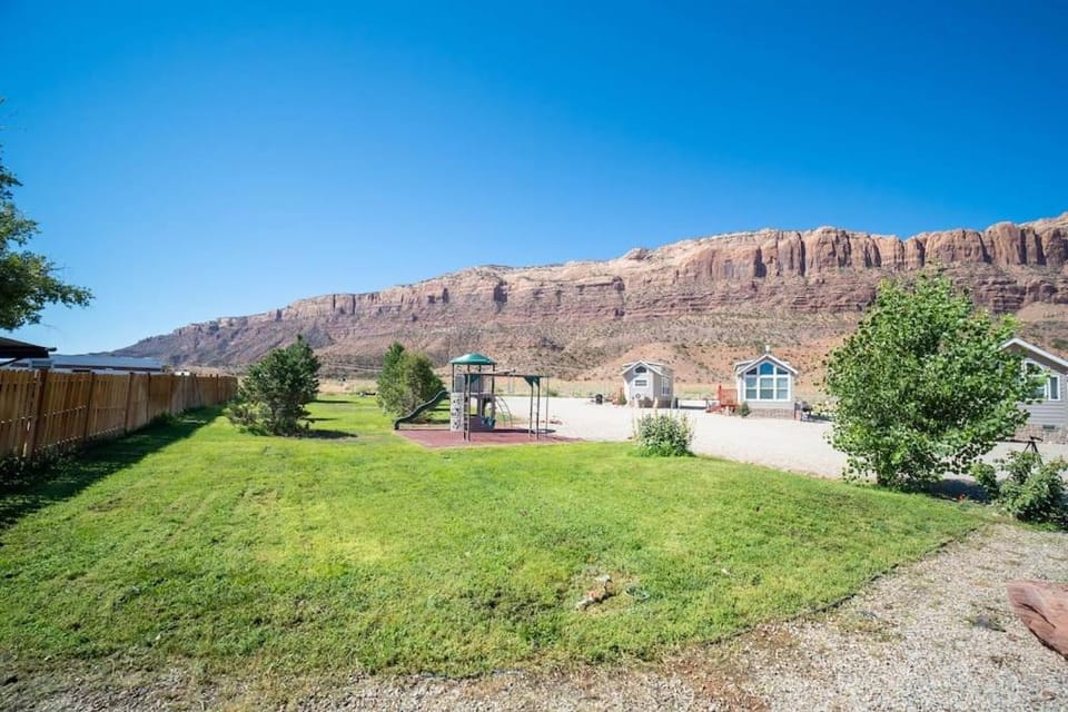 Redrock Moab Tiny House w/ Loft - Site 2 House in Spanish Valley