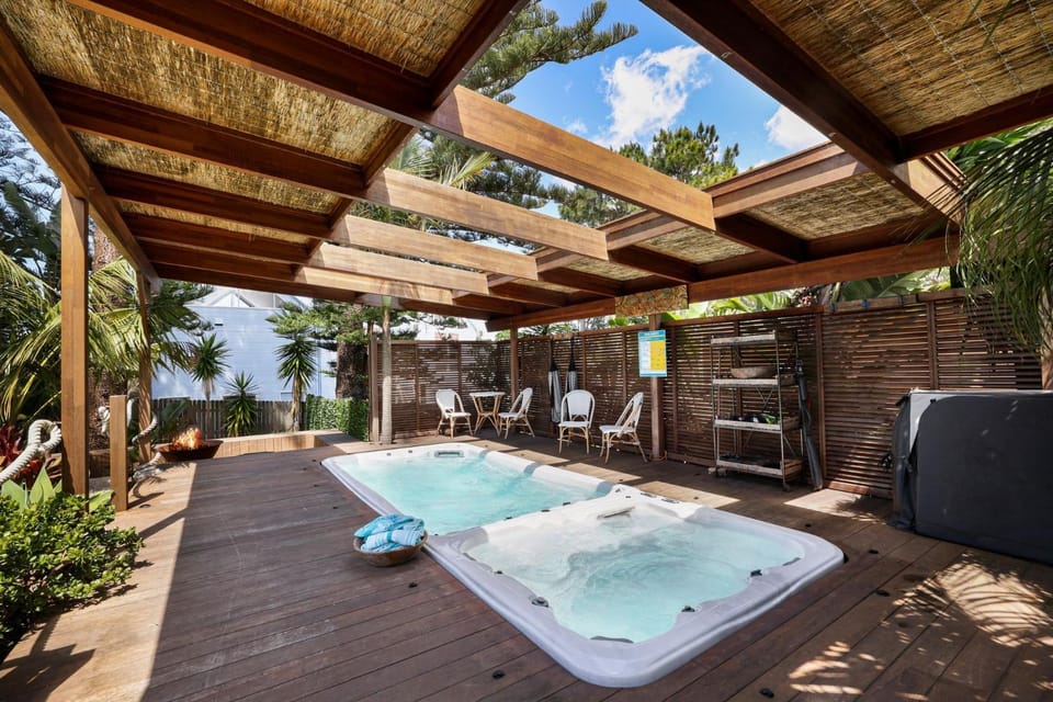 Oasis by Beach Stays House in Pittwater Council
