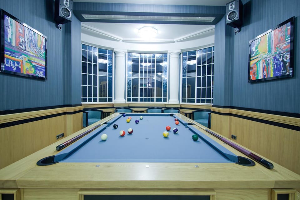 Communal lounge/ TV room, Billiard, Business facilities