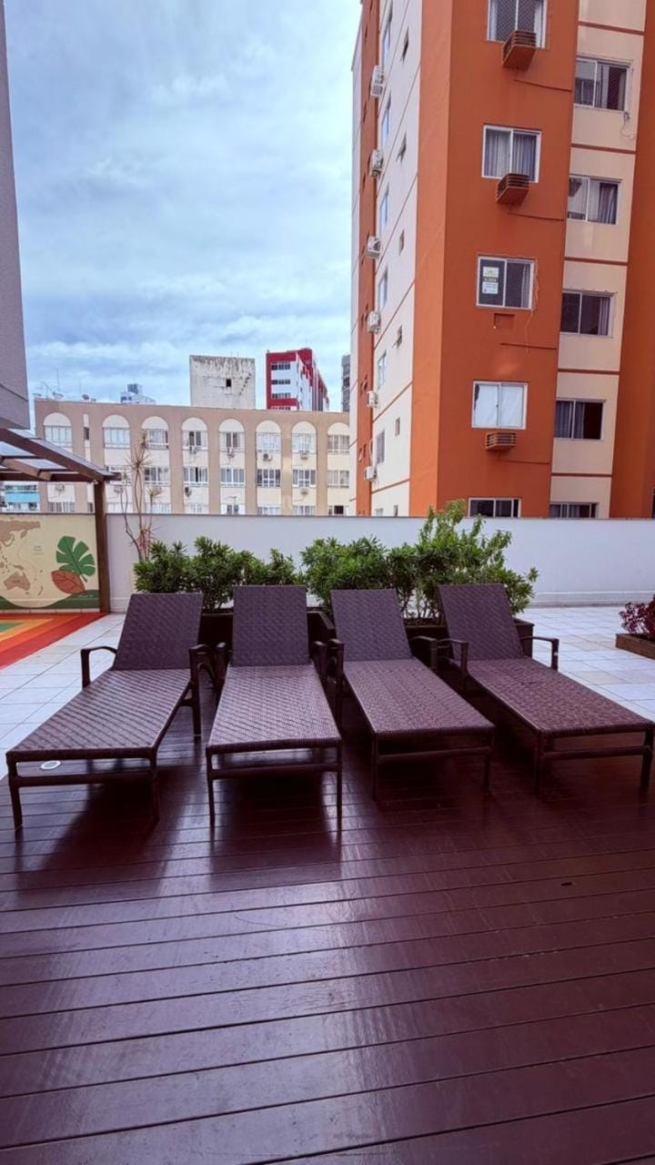Apto à 100m a pé da praia central Apartment in Camboriú