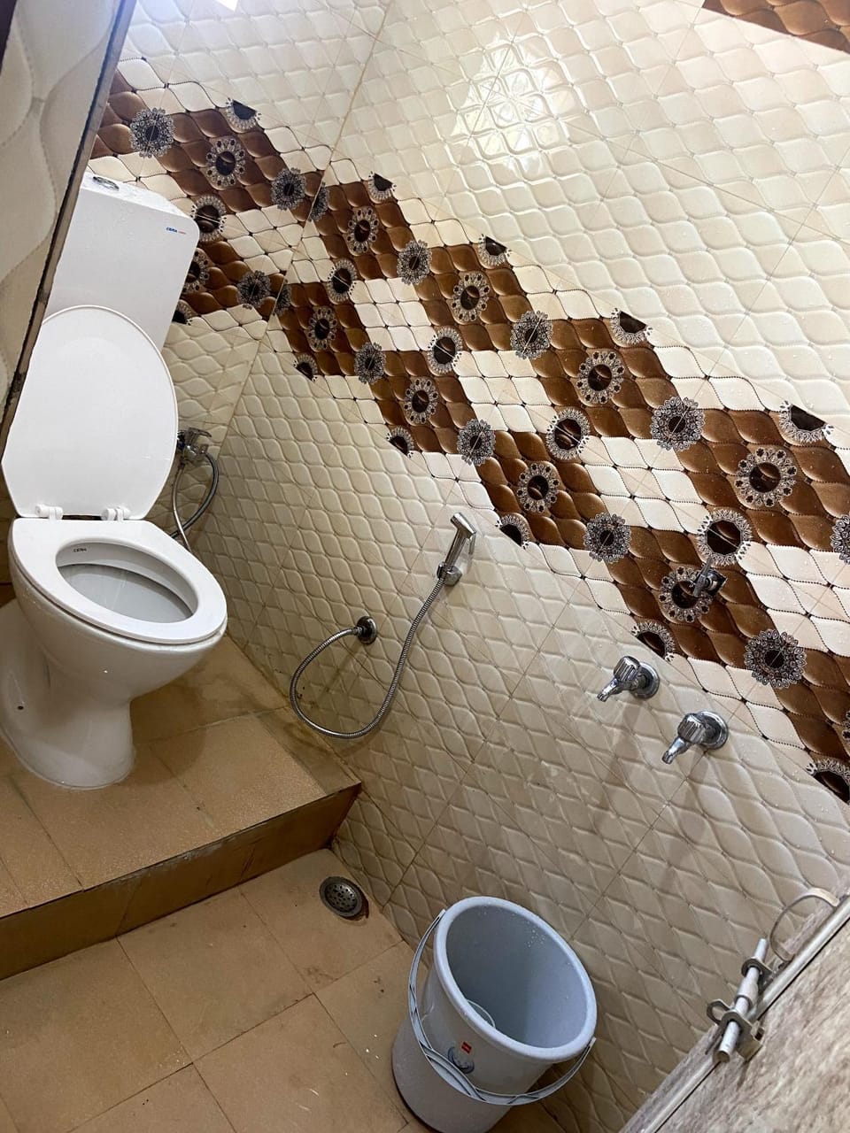 Garuda Guest House Bed and Breakfast in Varanasi