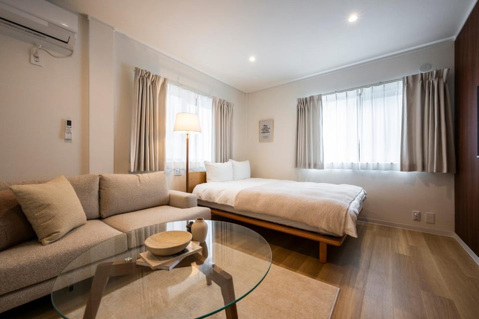 Living room, Bedroom