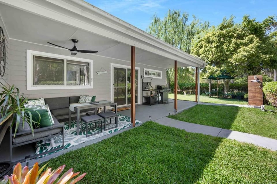 Gugunyal Cottage - Belle Escapes Jervis Bay House in Vincentia