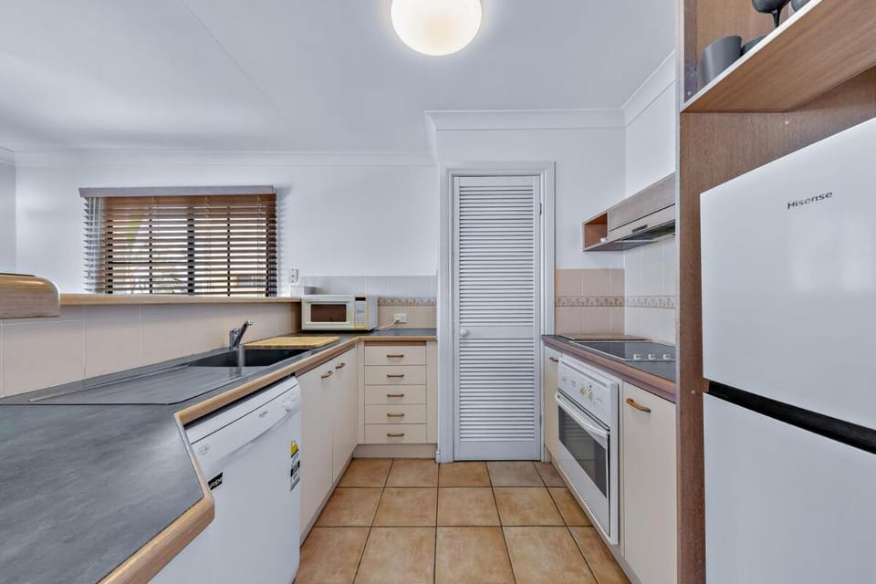 Blue Lotus Apartment in Airlie Beach