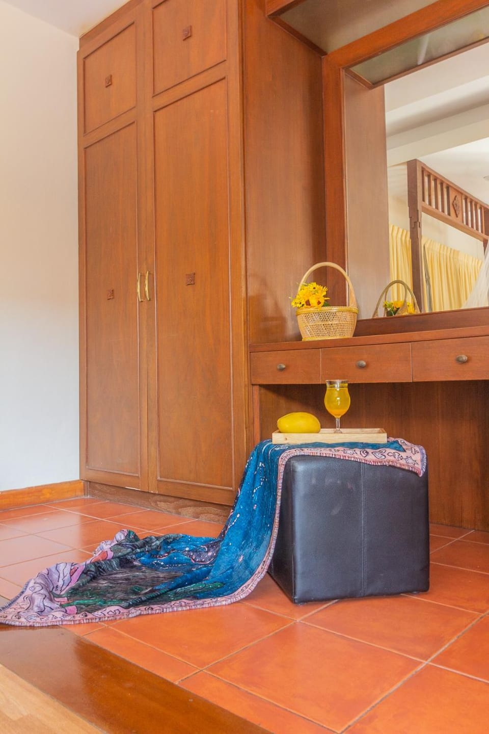 Bedroom, wardrobe