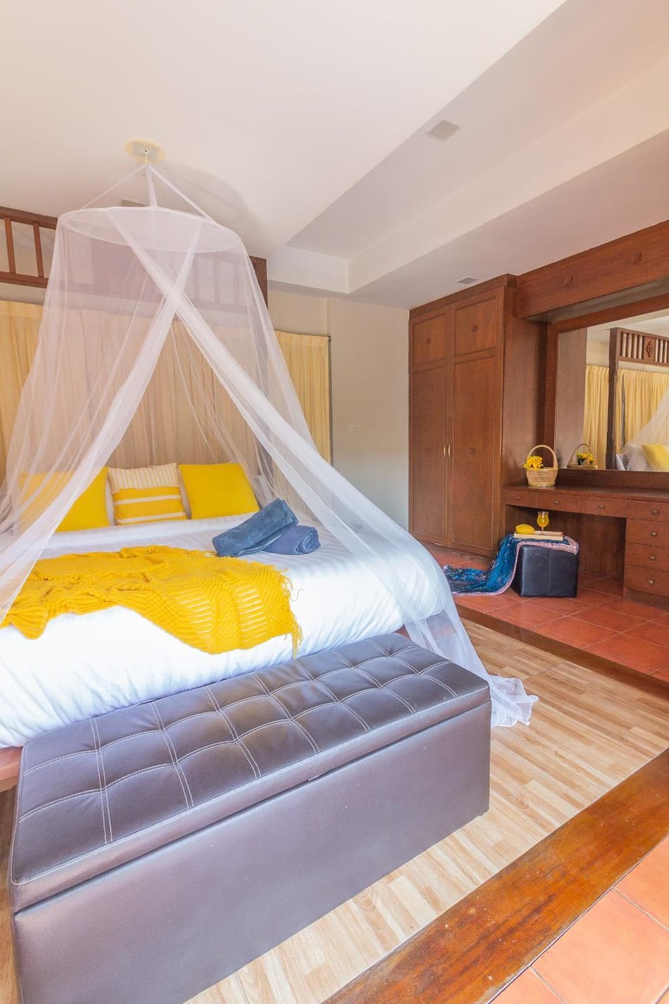 Bed, Photo of the whole room, Bedroom