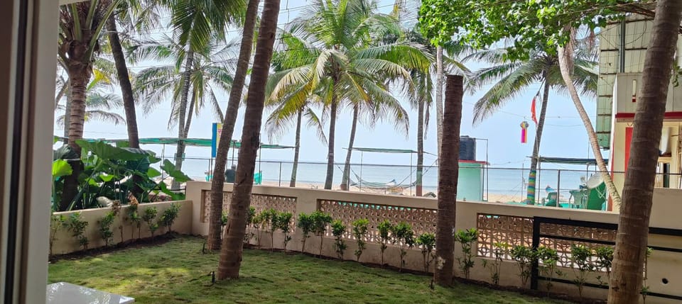 Garden, Sea view