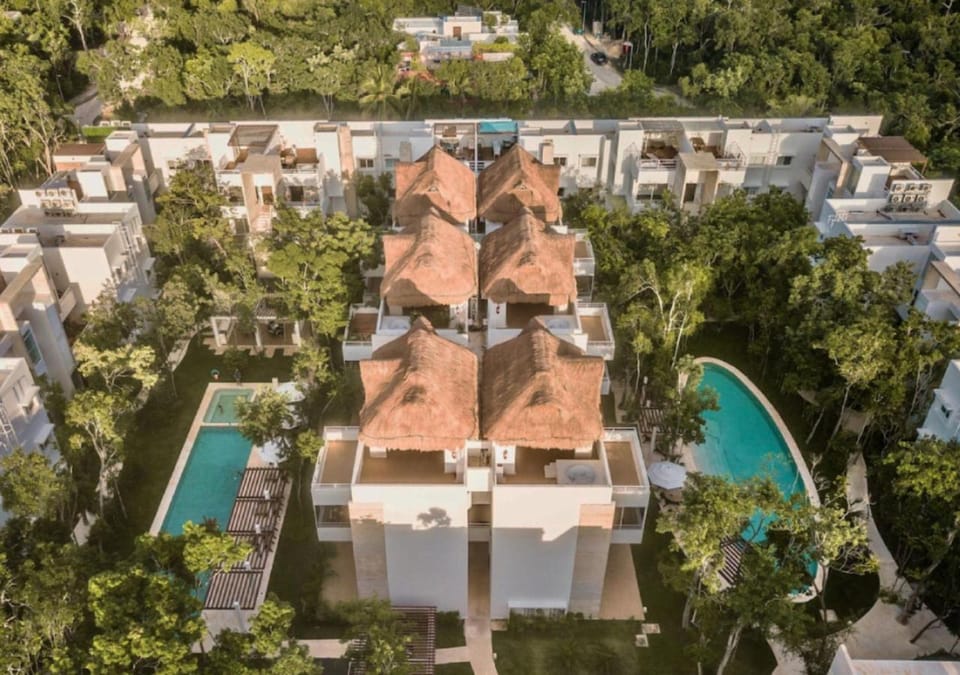 Bird's eye view, Pool view, Swimming pool