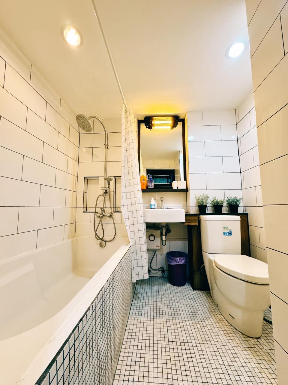 Shower, Toilet, Bathroom, Bath