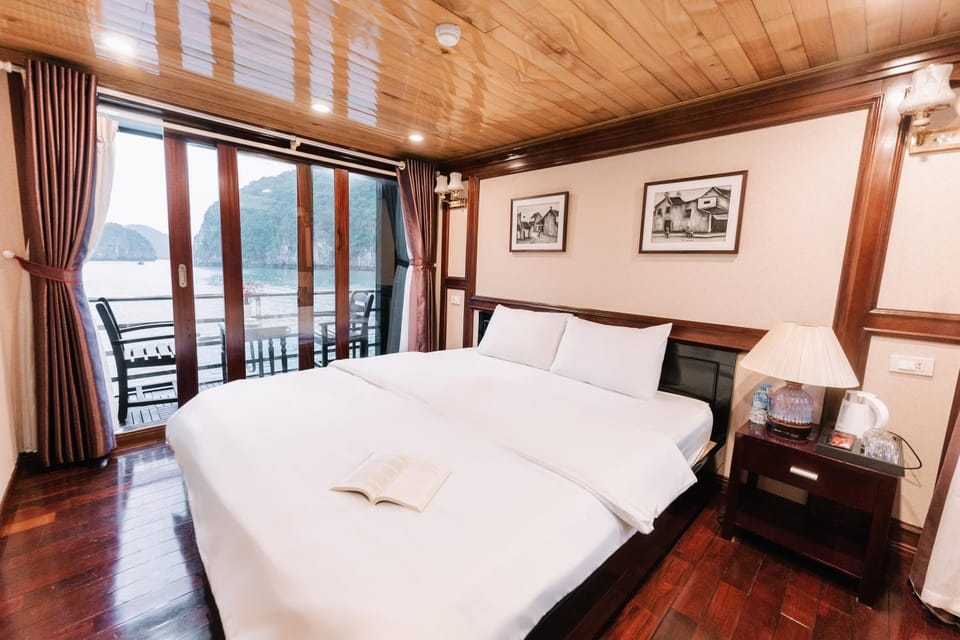 Bedroom, bunk bed