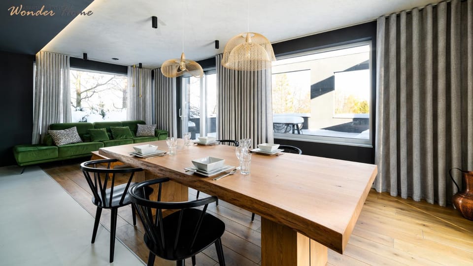 Living room, Photo of the whole room, Seating area, Dining area