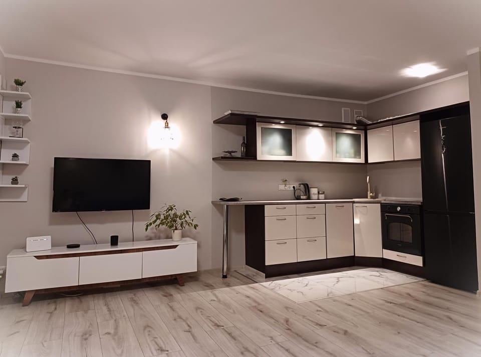 TV and multimedia, Kitchen or kitchenette, stove