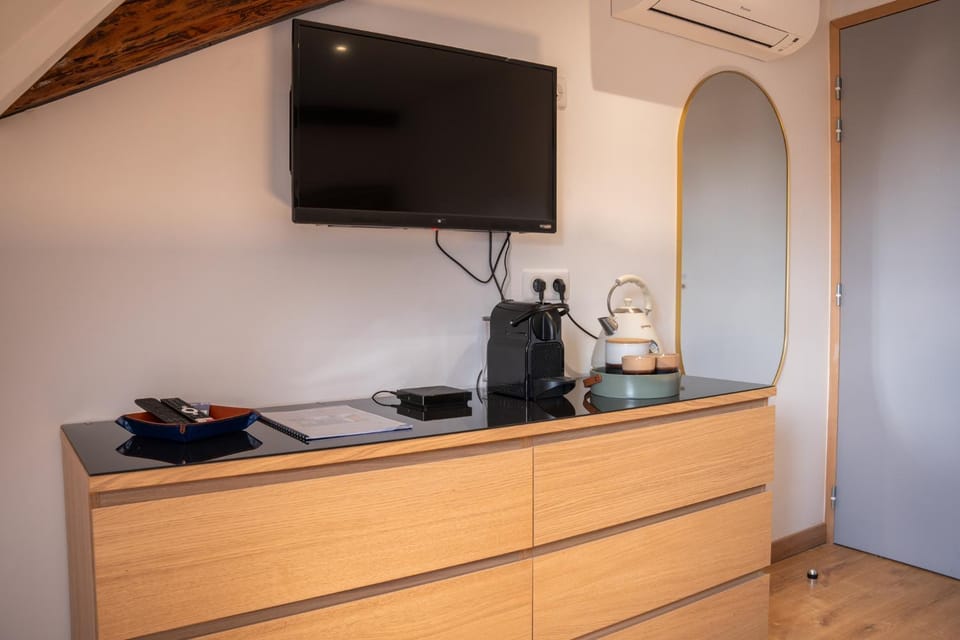 TV and multimedia, Coffee/tea facilities