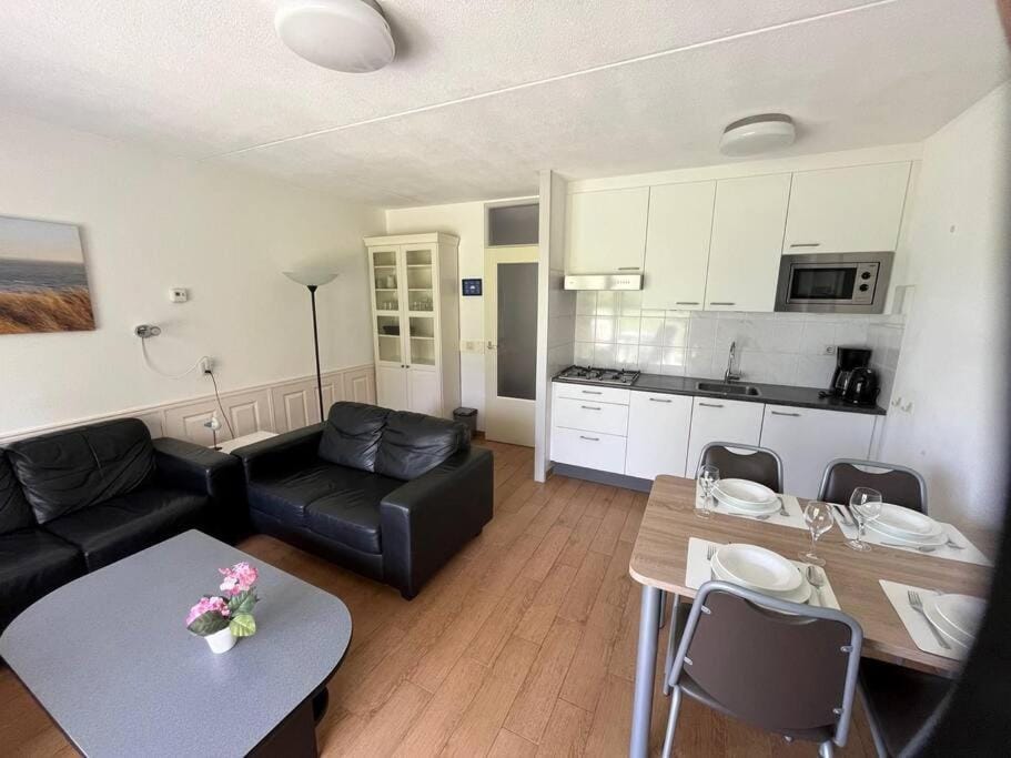 Kitchen or kitchenette, Living room, Dining area